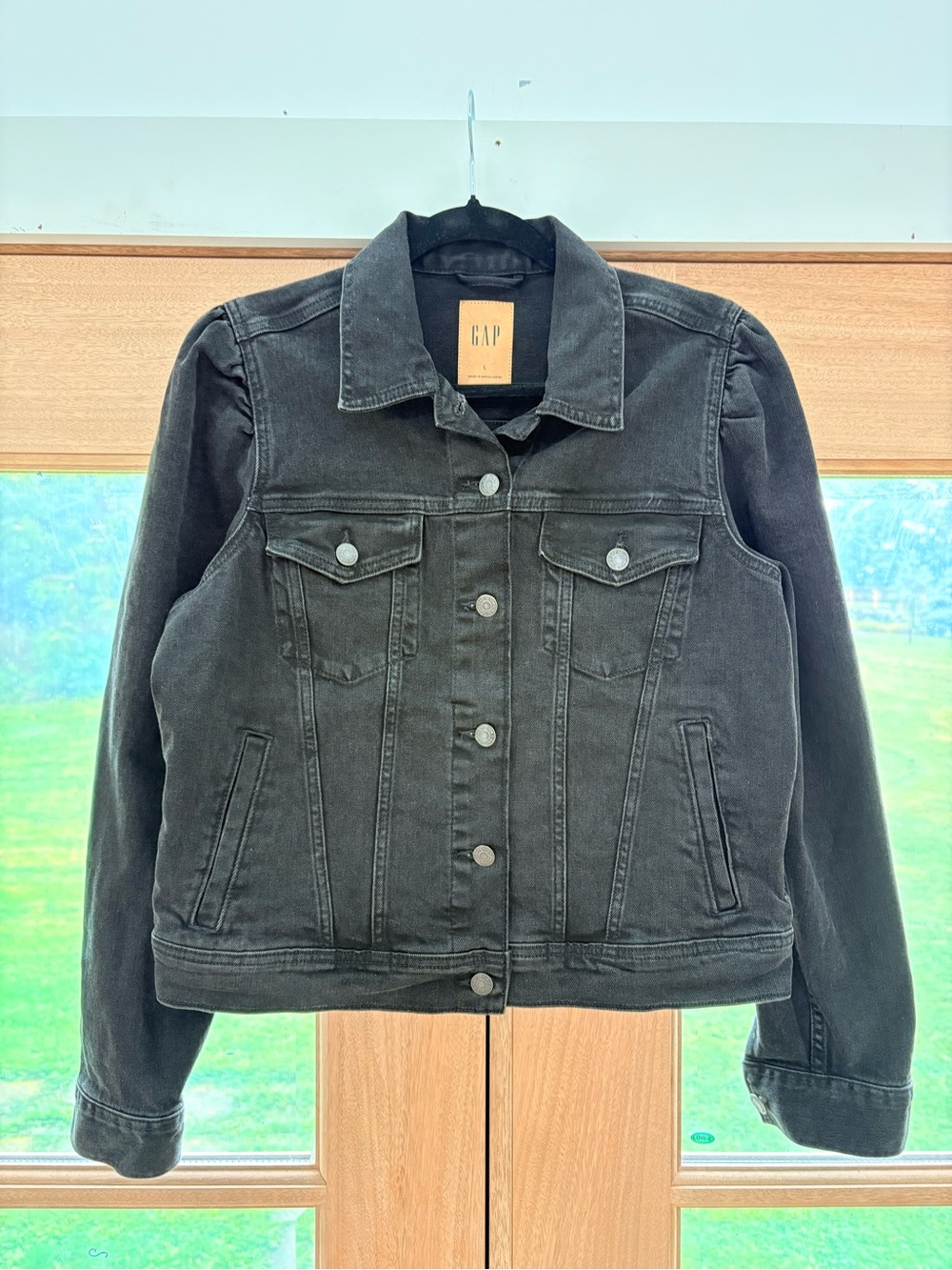Gap Black Denim Jacket - puff sleeve Size Large NWT